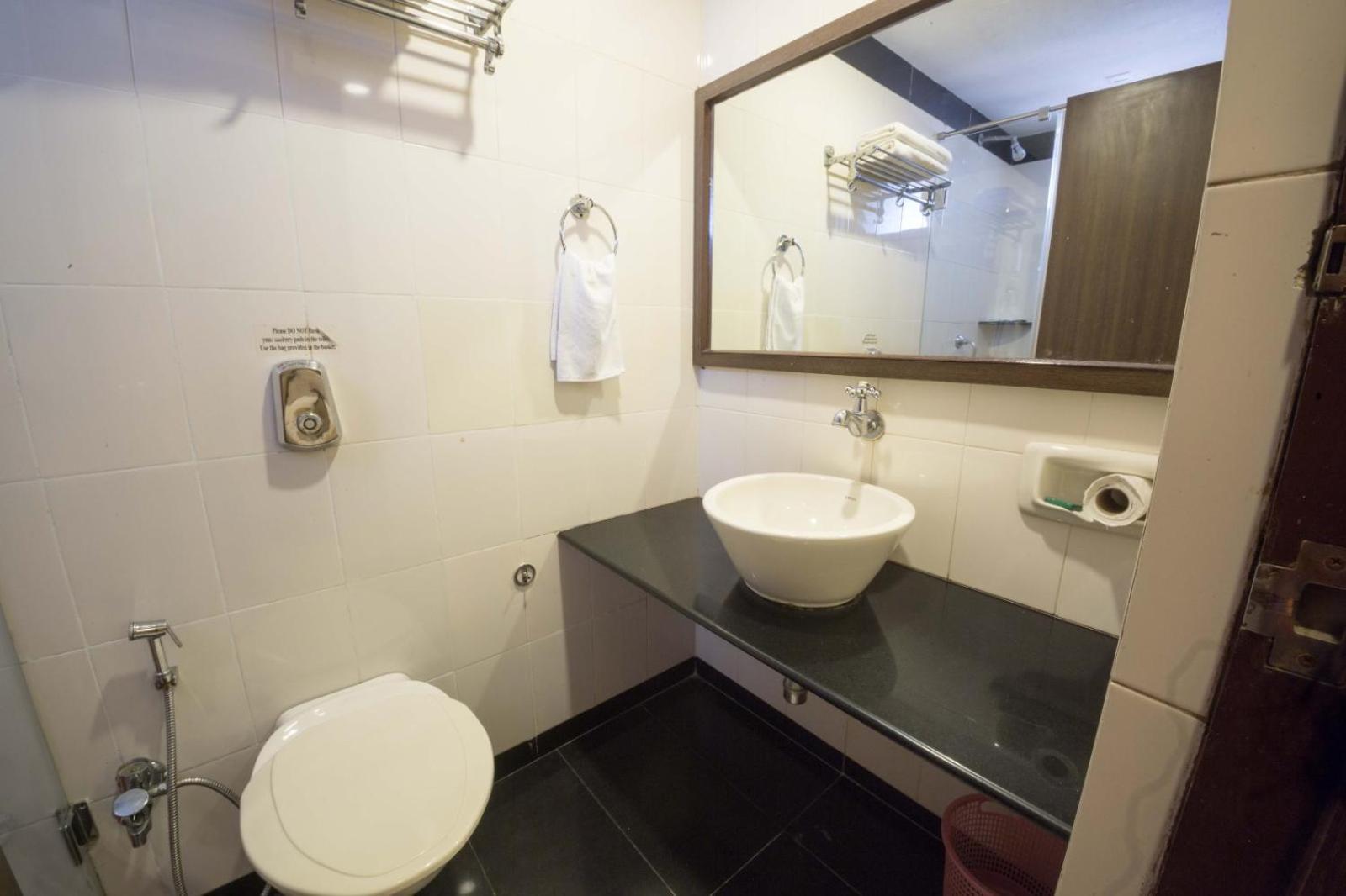 Hotel Aroma Executive Panaji -Stay In The Heart Of The City Ngoại thất bức ảnh